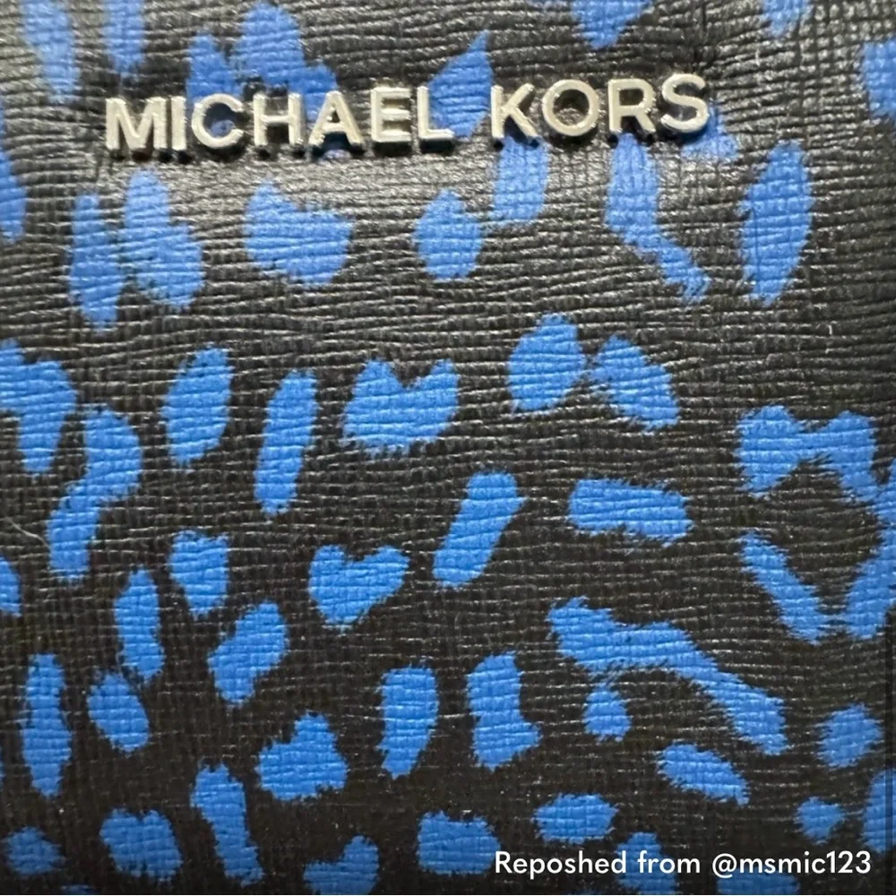 Michael Kors Blue and Black Leopard Print Tote with Wristlet and Strap - Picture 4 of 10